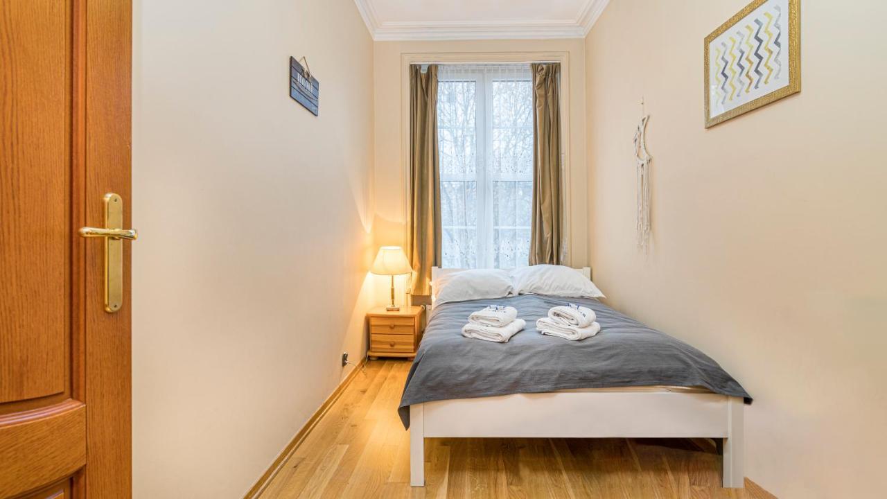 Maya'S Flats & Resorts - Old Town Dluga 72 One Storey 格但斯克 外观 照片
